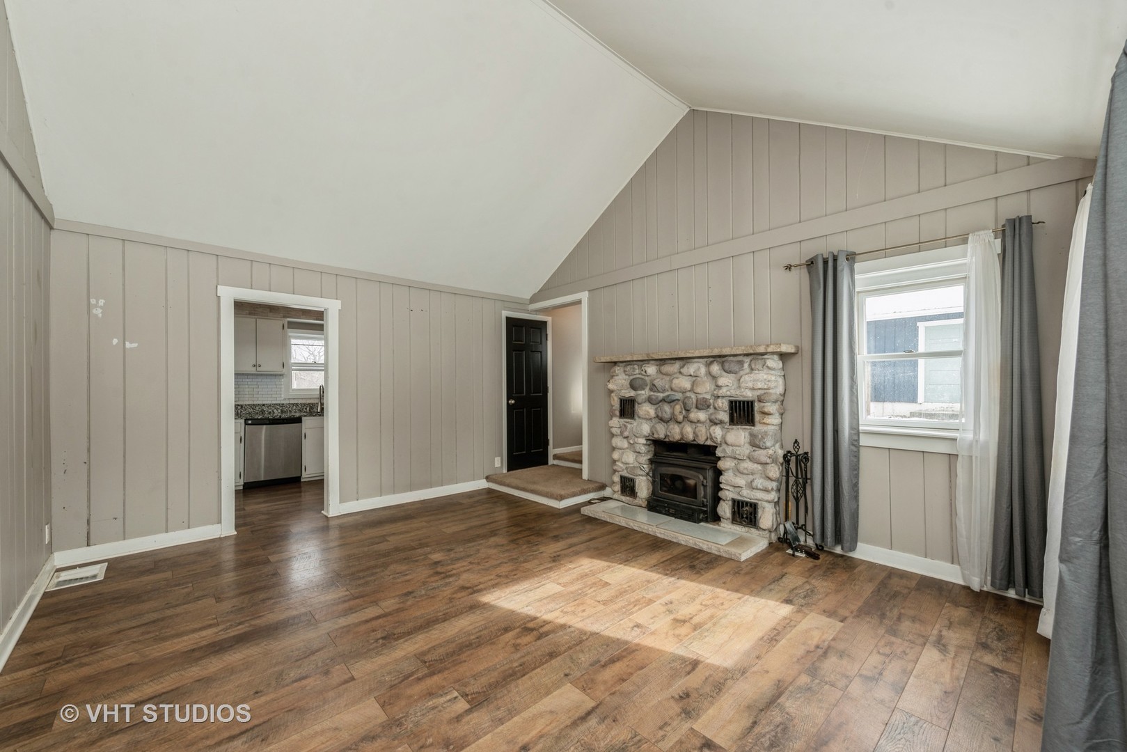7712 Cedar Road Property Photo 5