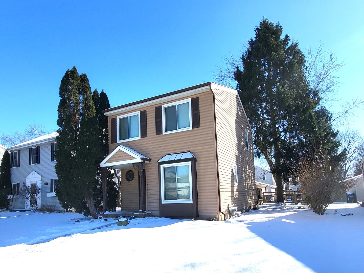 884 Geneva Drive Property Photo