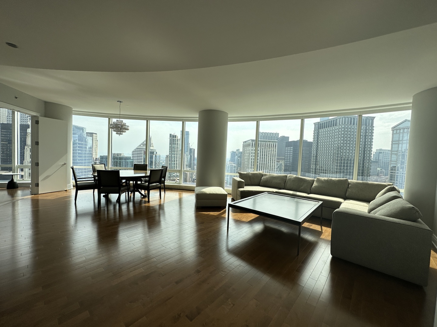 401 N Wabash Avenue 32h Property Photo 9