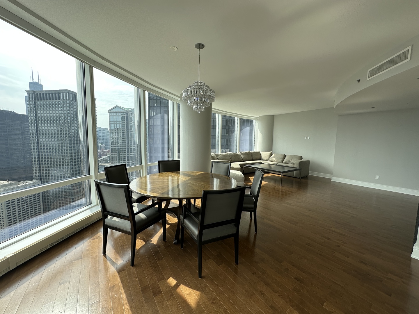 401 N Wabash Avenue 32h Property Photo 11
