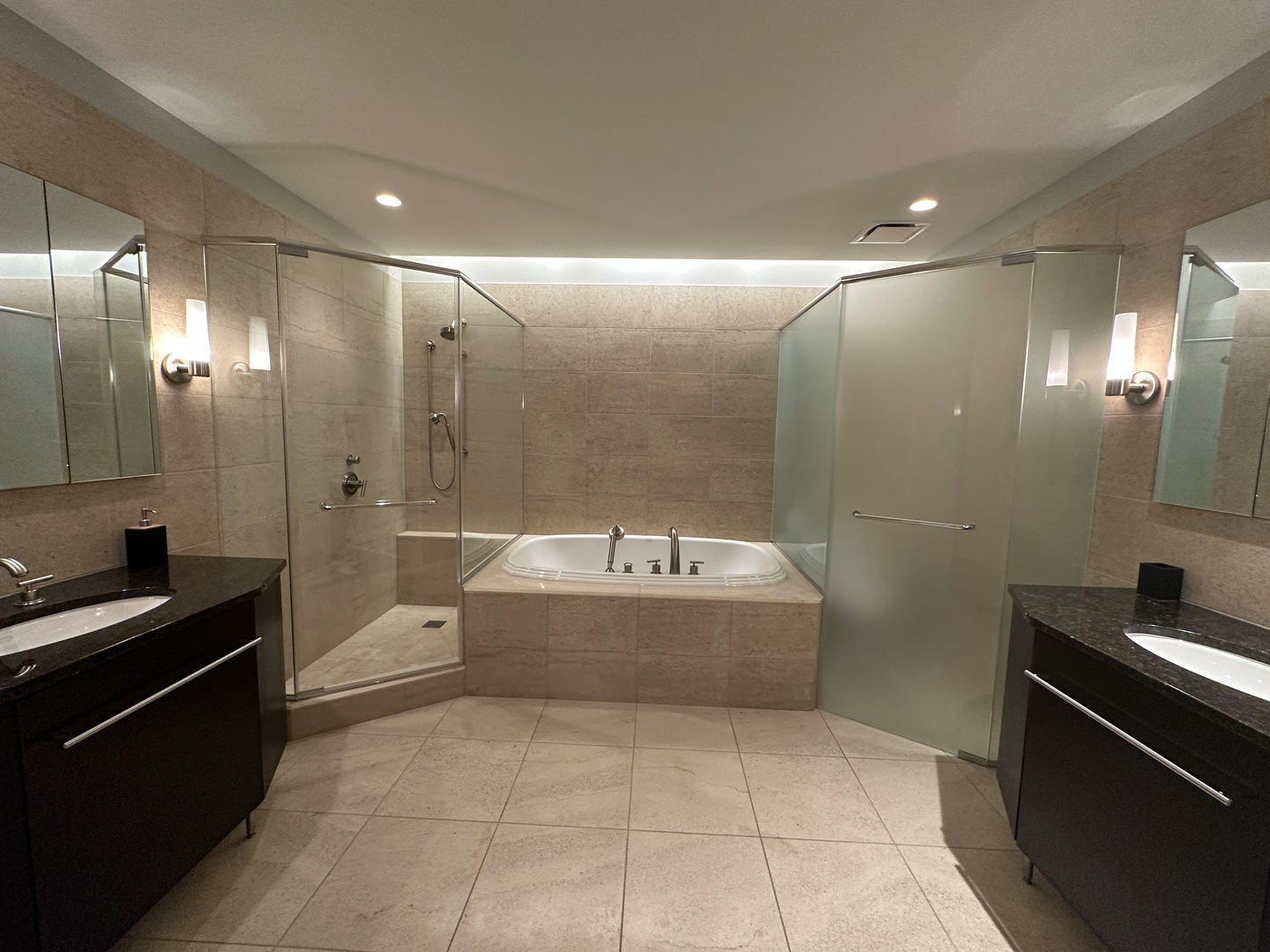 401 N Wabash Avenue 32h Property Photo 14