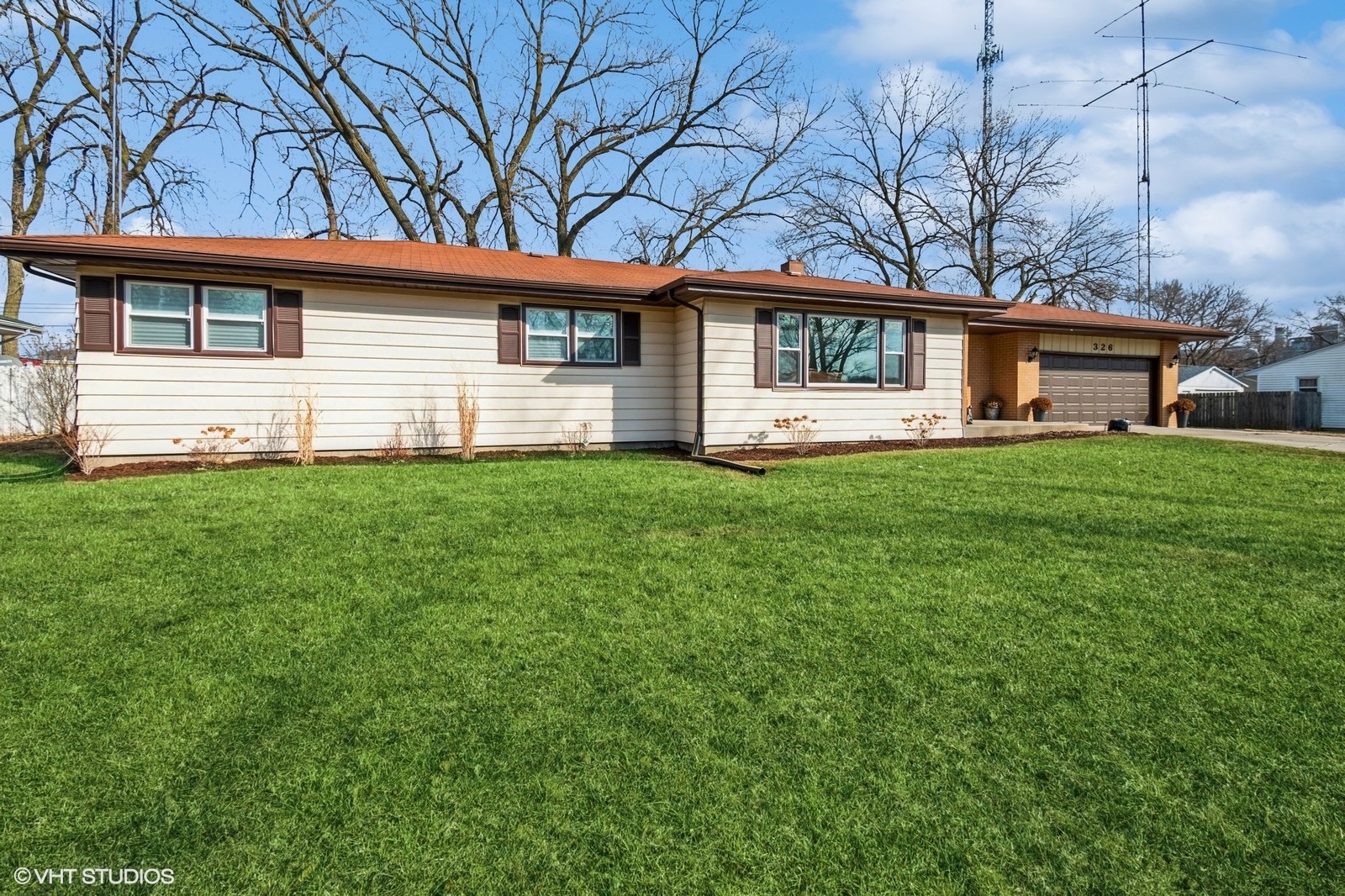 326 S Douglas Drive Property Photo