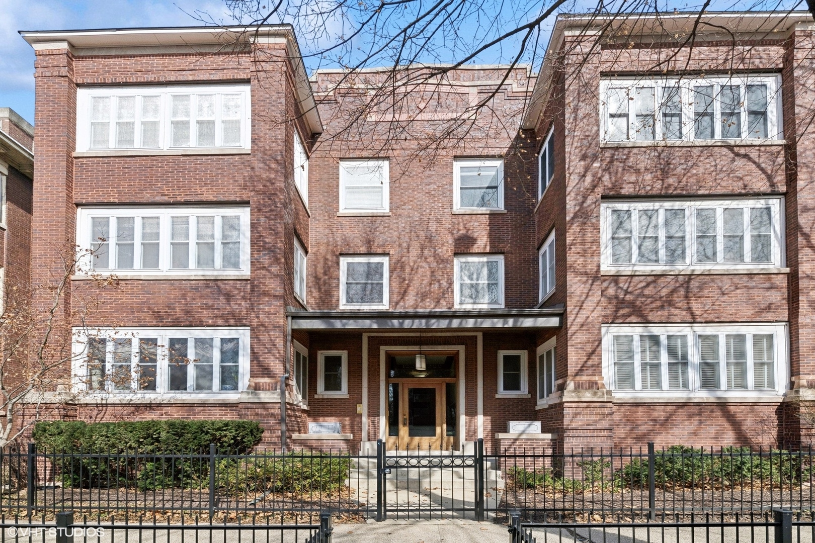 1222 W Elmdale Avenue 3e Property Photo