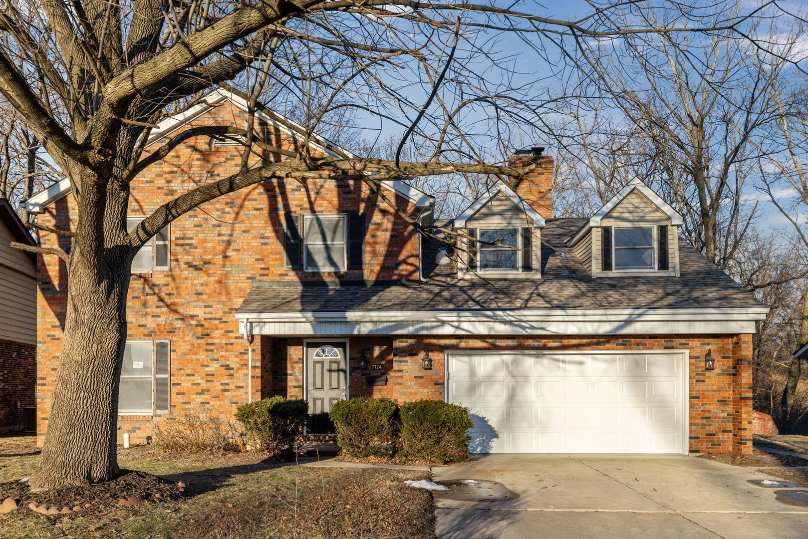 7724 Myrtlewood Drive Property Photo 1