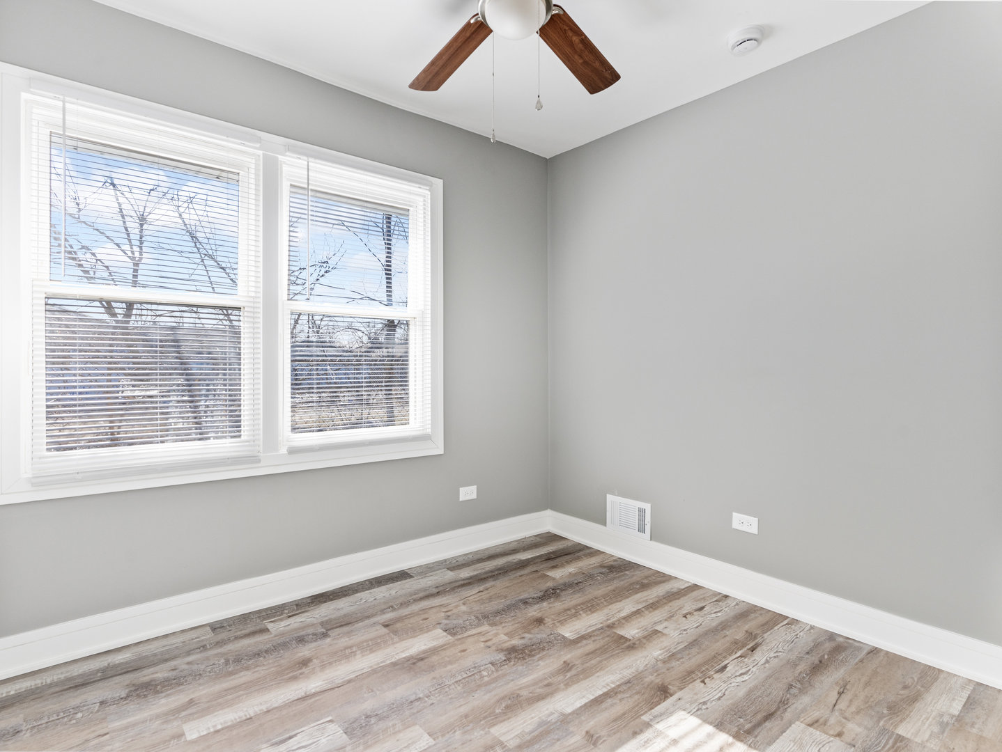 14212 Marshfield Avenue Property Photo 13
