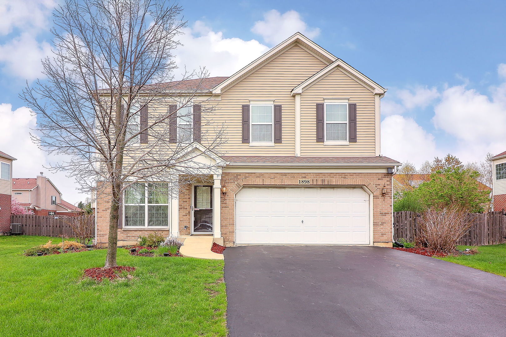 Herrington Estates Real Estate Listings Main Image