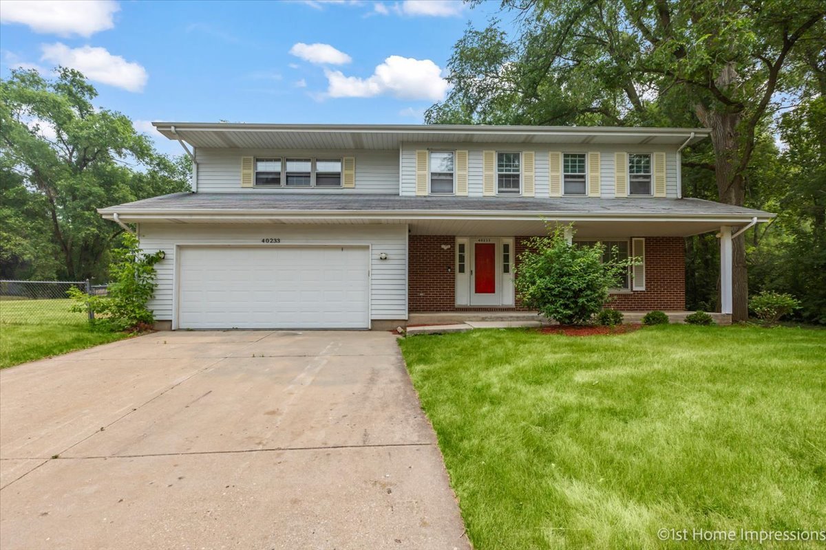 40233 N Lakeview Avenue Property Photo