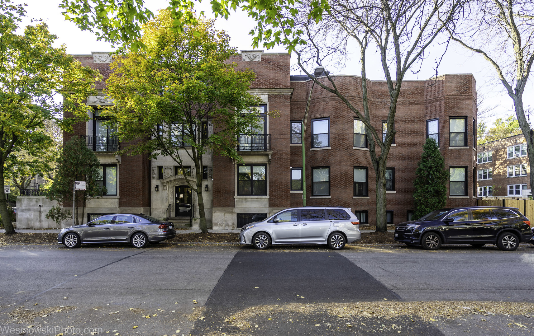 5000 S Woodlawn Avenue 202 Property Photo