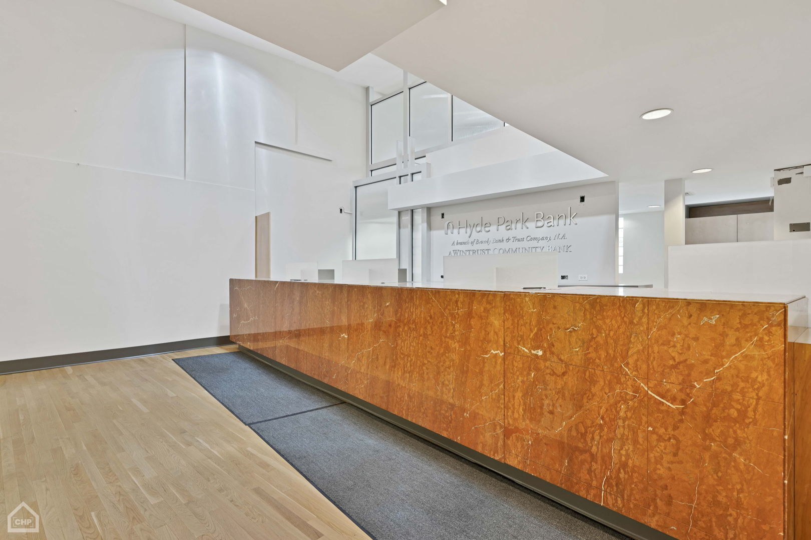 1311 E 57th Street Property Photo 8