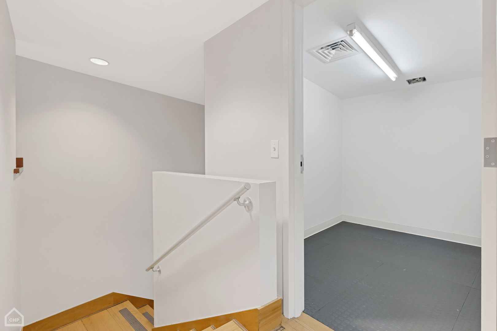 1311 E 57th Street Property Photo 14