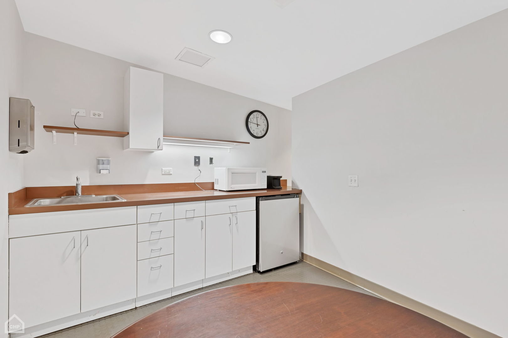 1311 E 57th Street Property Photo 21
