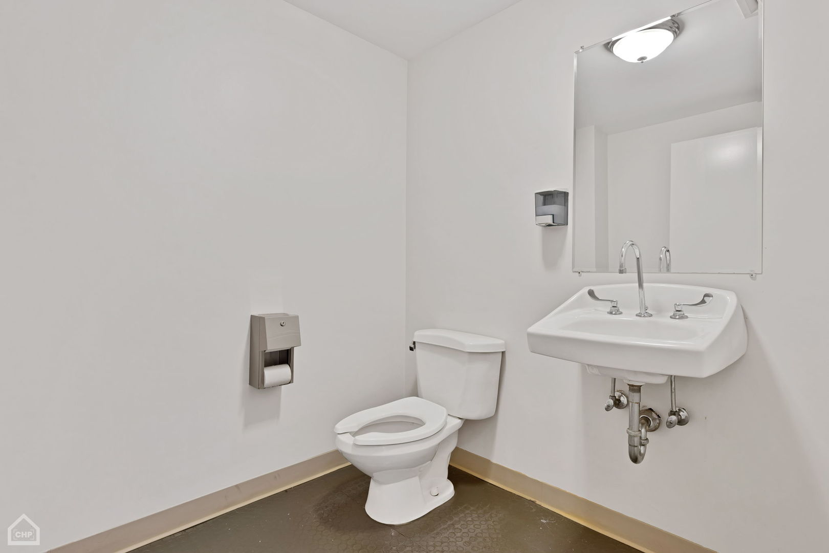 1311 E 57th Street Property Photo 30