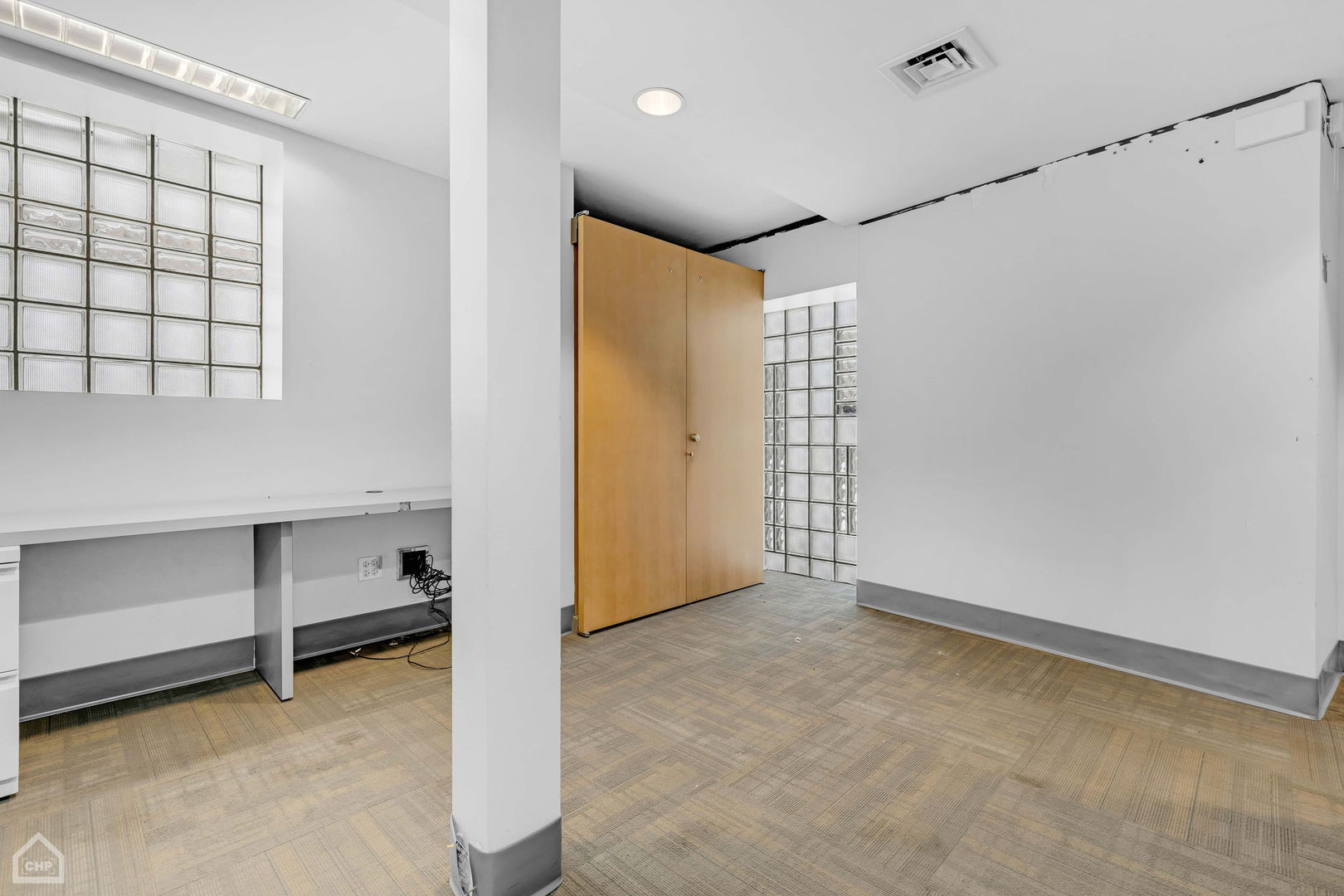 1311 E 57th Street Property Photo 37