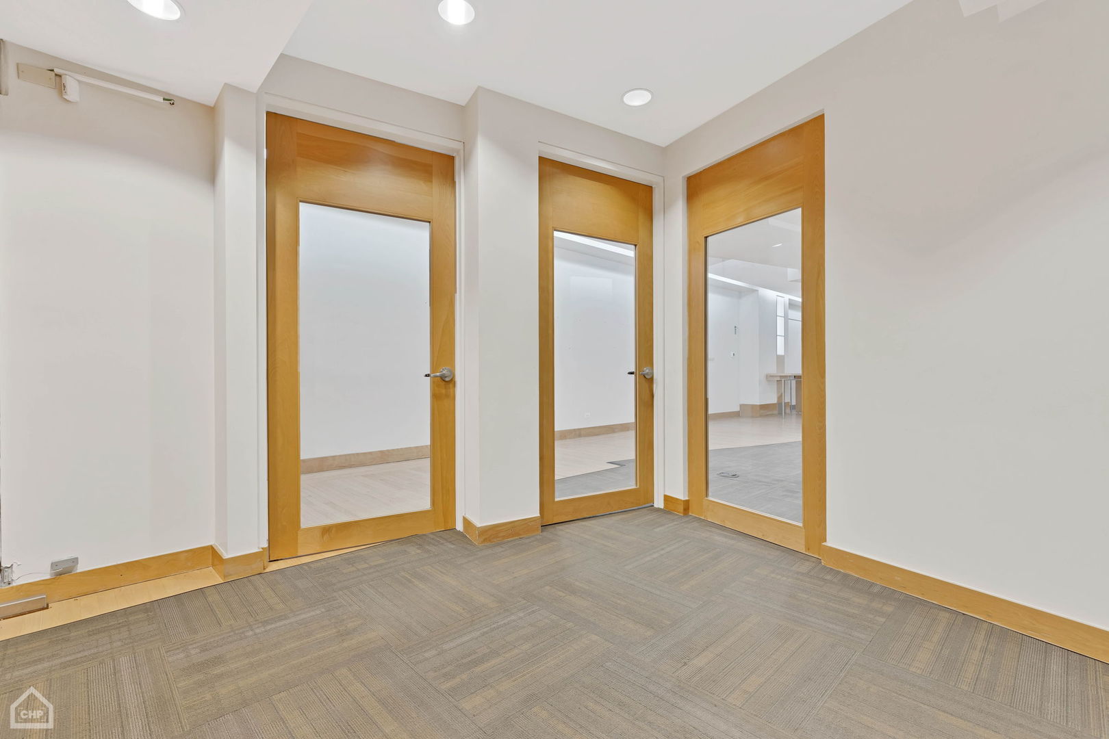 1311 E 57th Street Property Photo 46