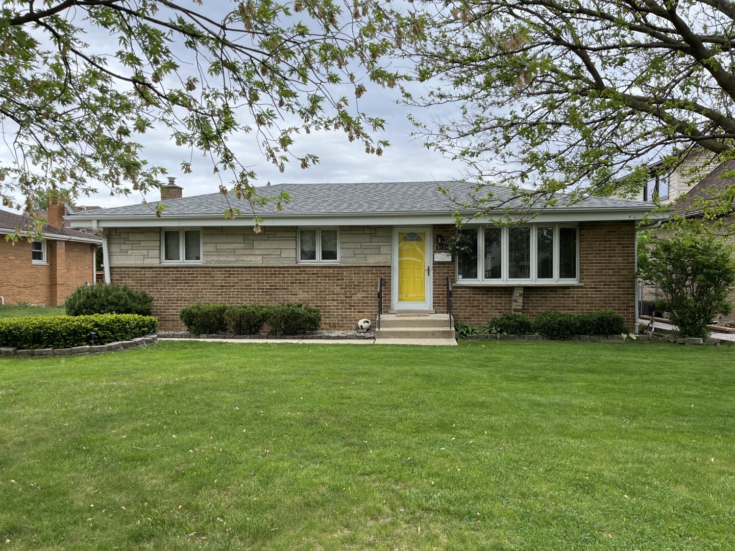 6121 Hawthorne Street Property Photo