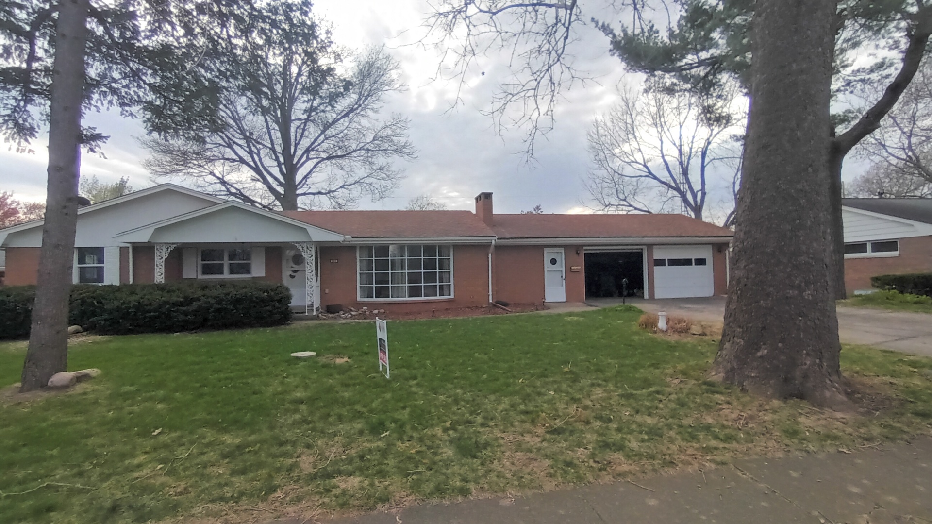 201 William Drive Property Photo