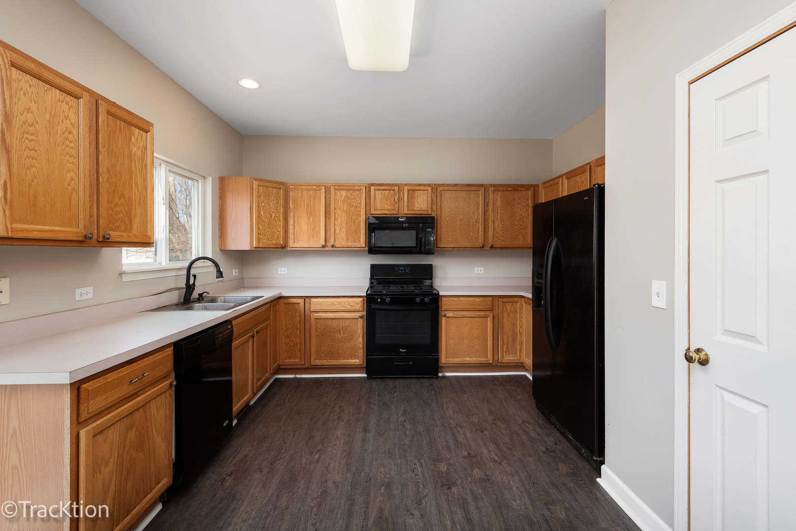 6304 Clifton Court Property Photo 8