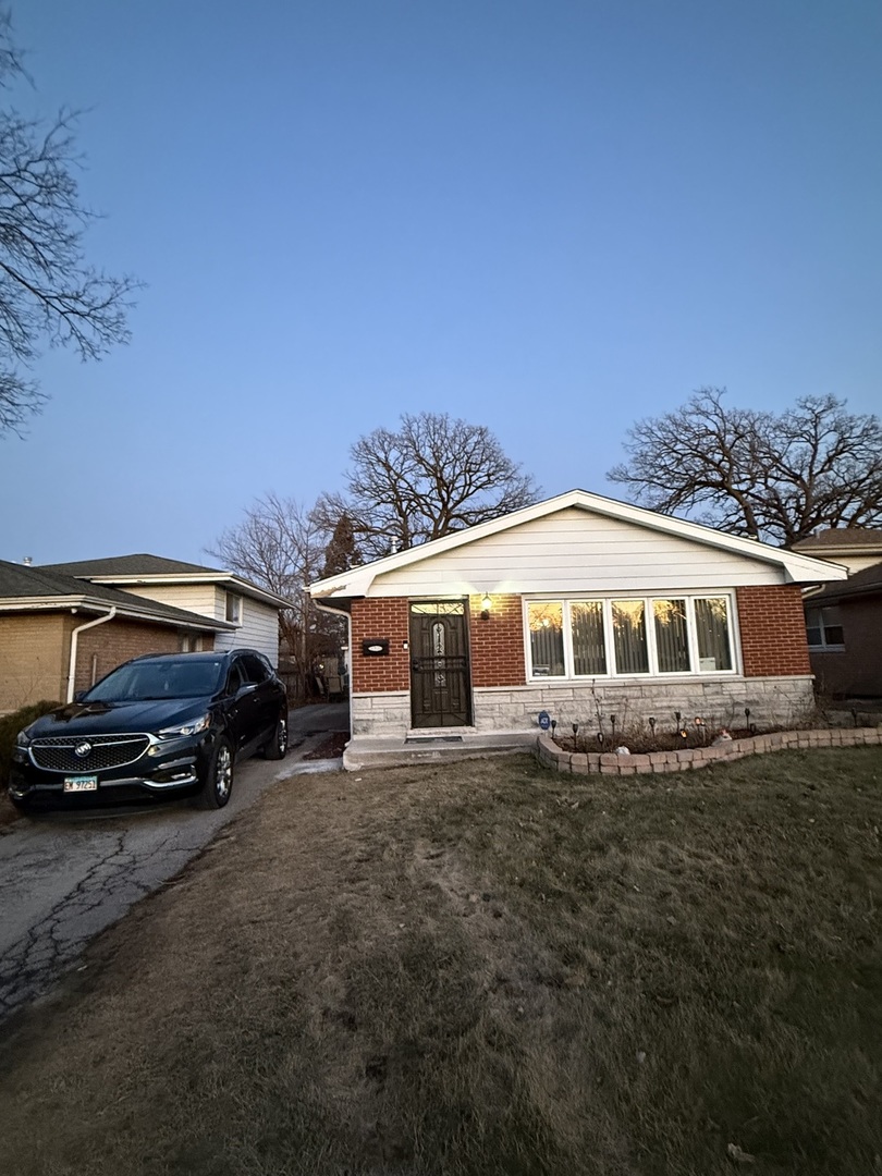 14309 Cottage Grove Avenue Property Photo 2