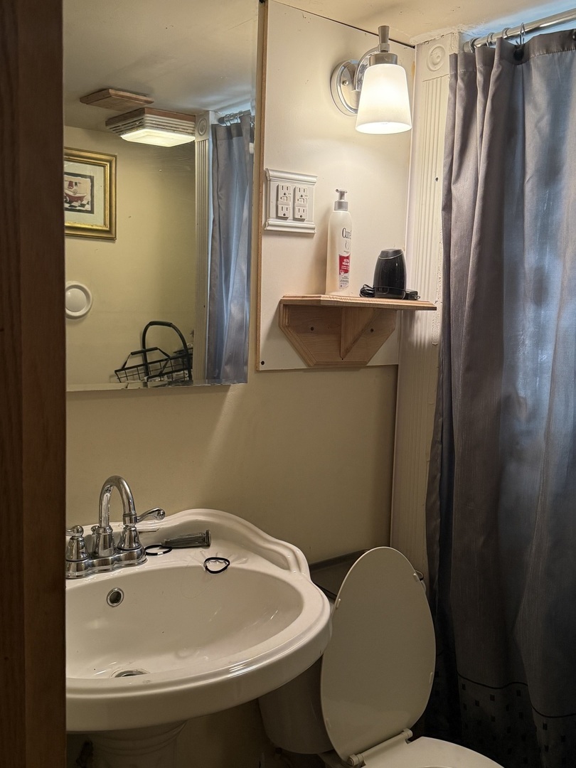 14309 Cottage Grove Avenue Property Photo 15