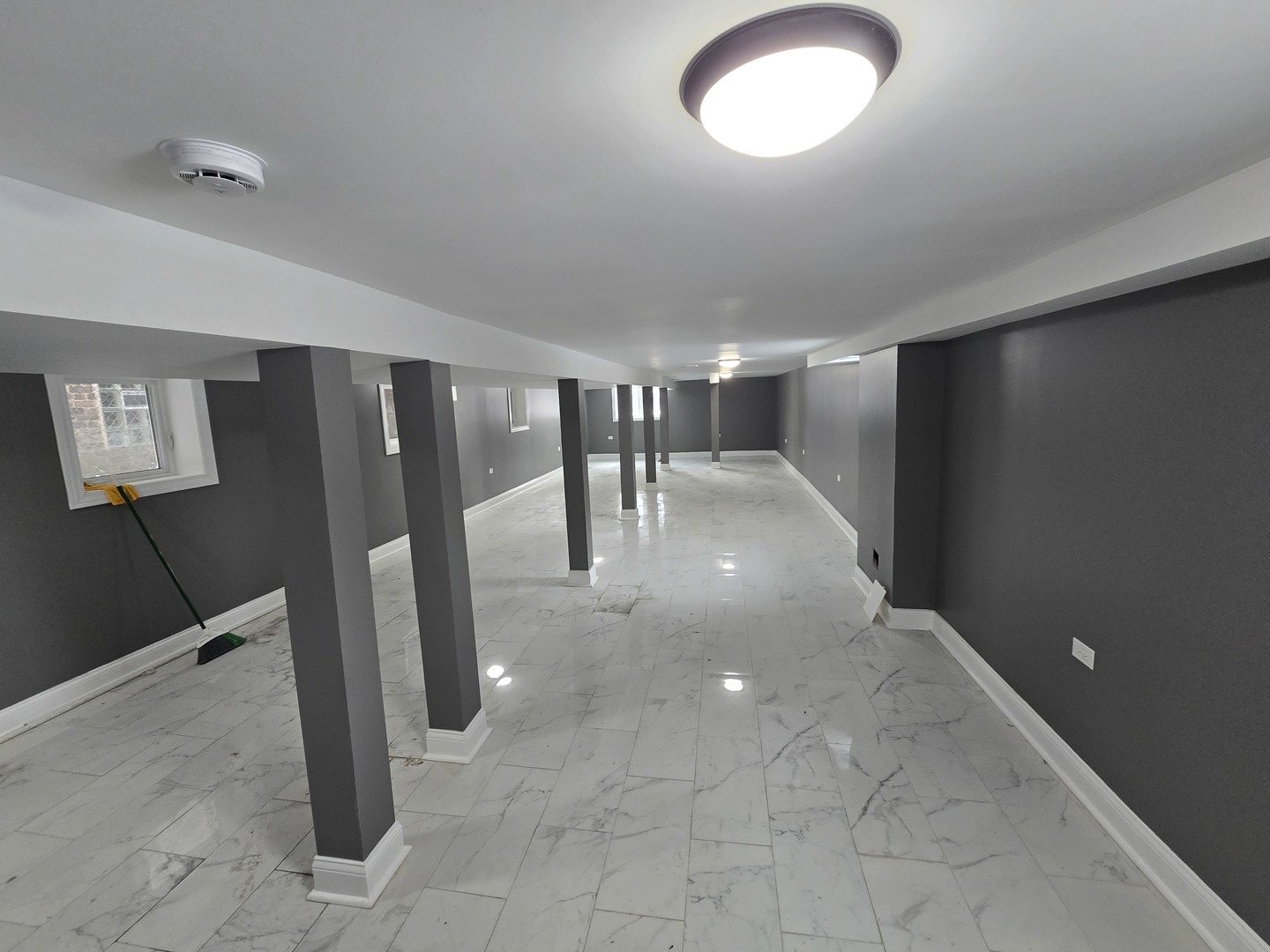 2040 W Garfield Boulevard Property Photo 34