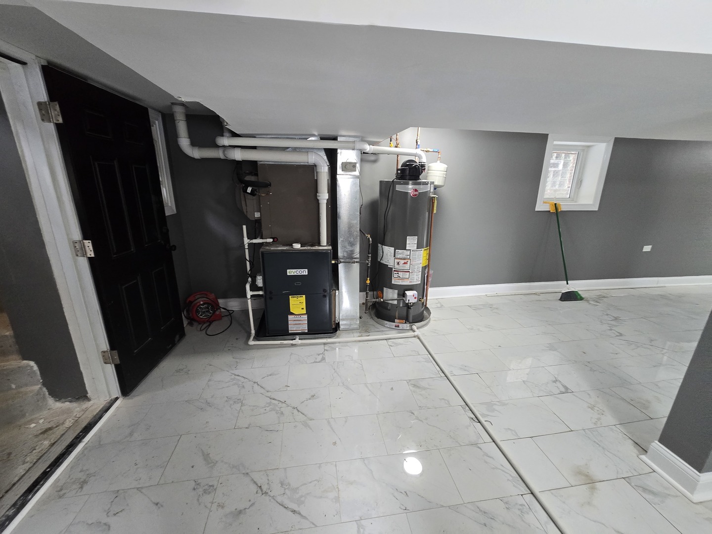 2040 W Garfield Boulevard Property Photo 37