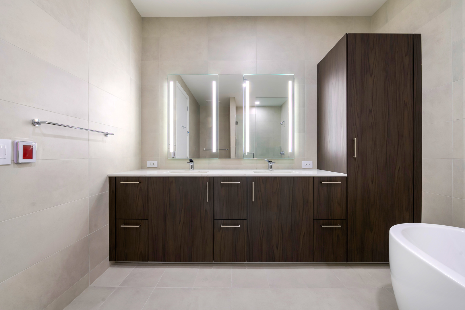 211 N Harbor Drive 4401 Property Photo 11
