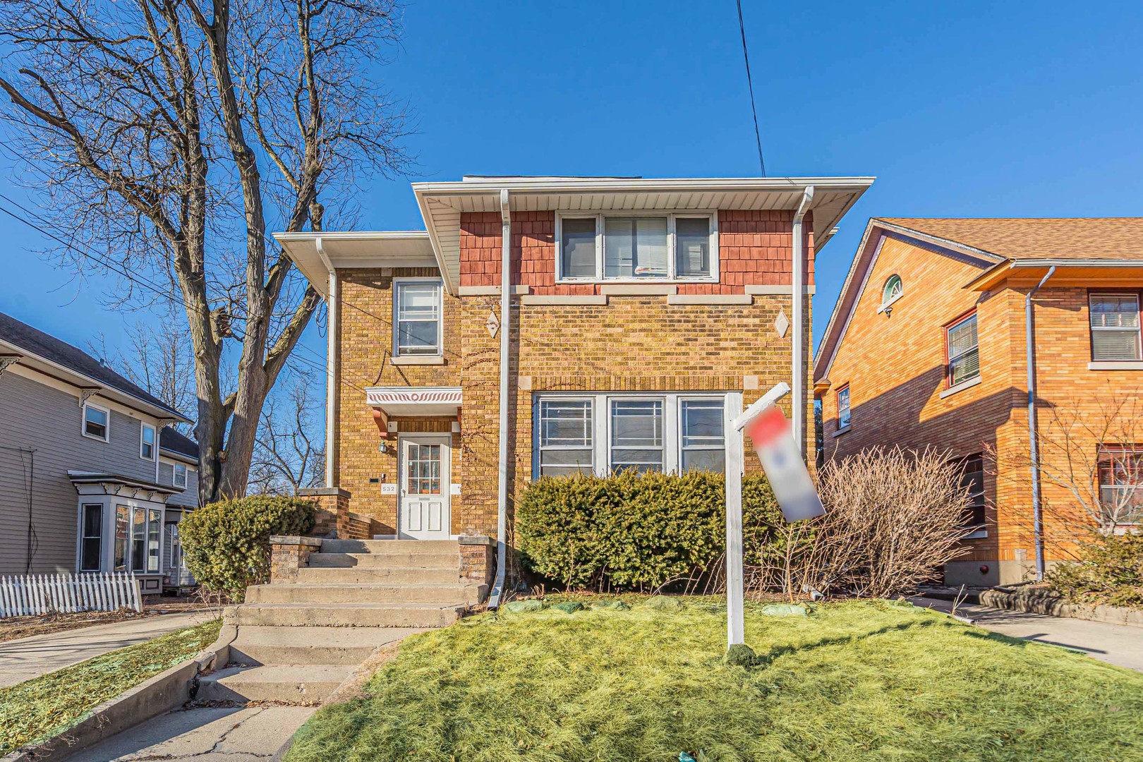 532 E Chicago Street Property Photo