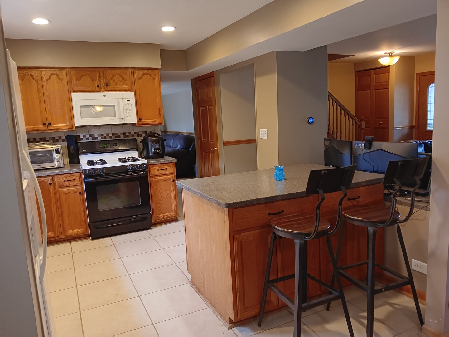 1024 Confederation Drive Property Photo 9