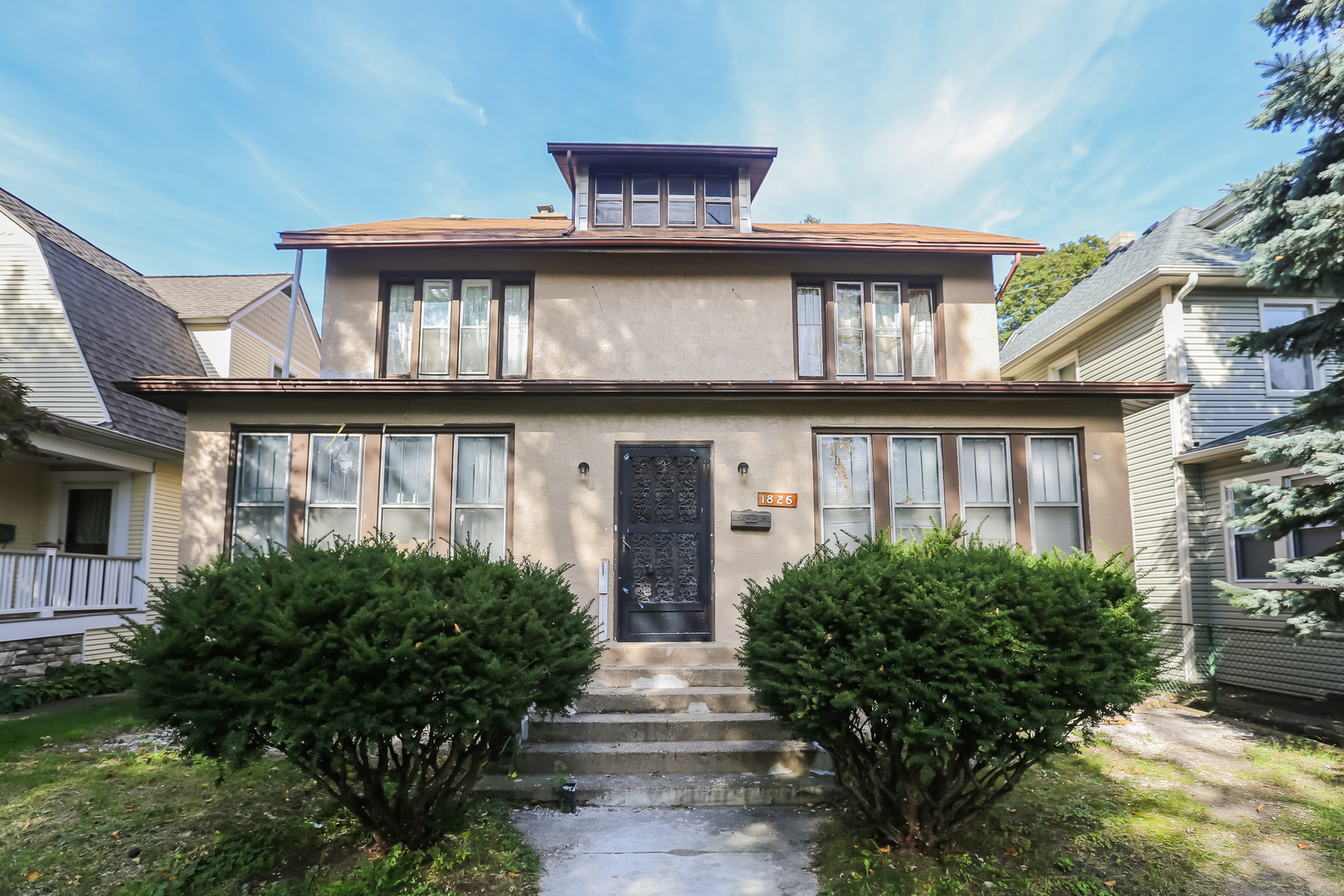 1826 W Pratt Boulevard Property Photo