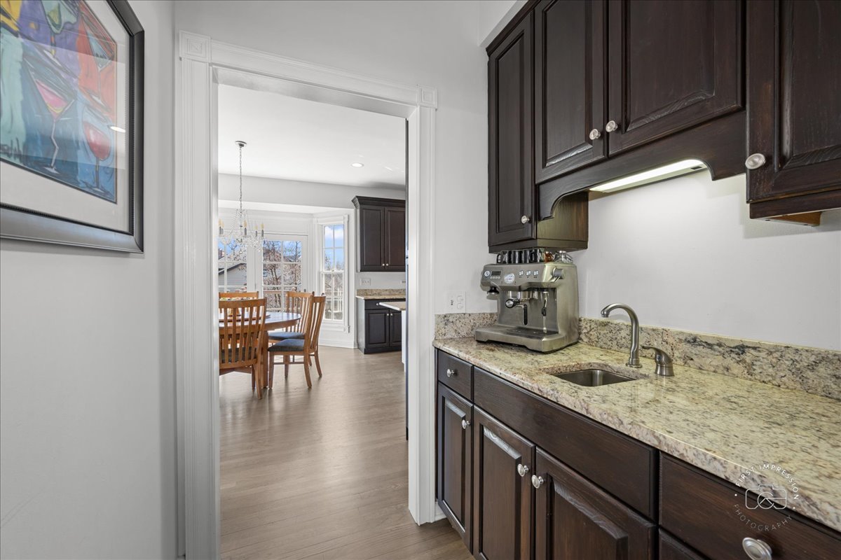 1651 Eagle Brook Drive Property Photo 10