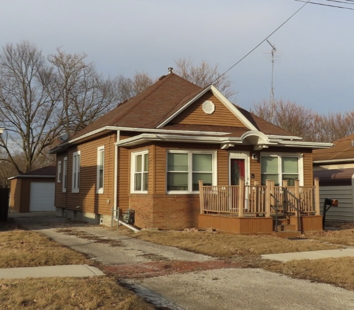 116 W 9th Street Property Photo