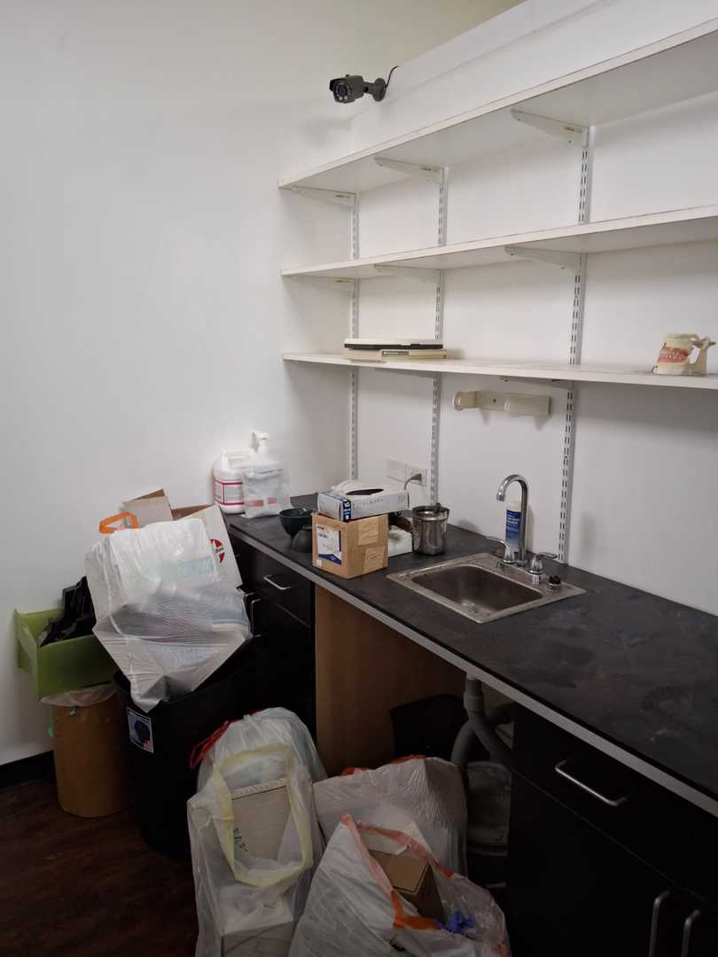 2746 W Fullerton Avenue Property Photo 4