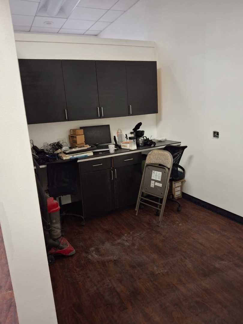 2746 W Fullerton Avenue Property Photo 5