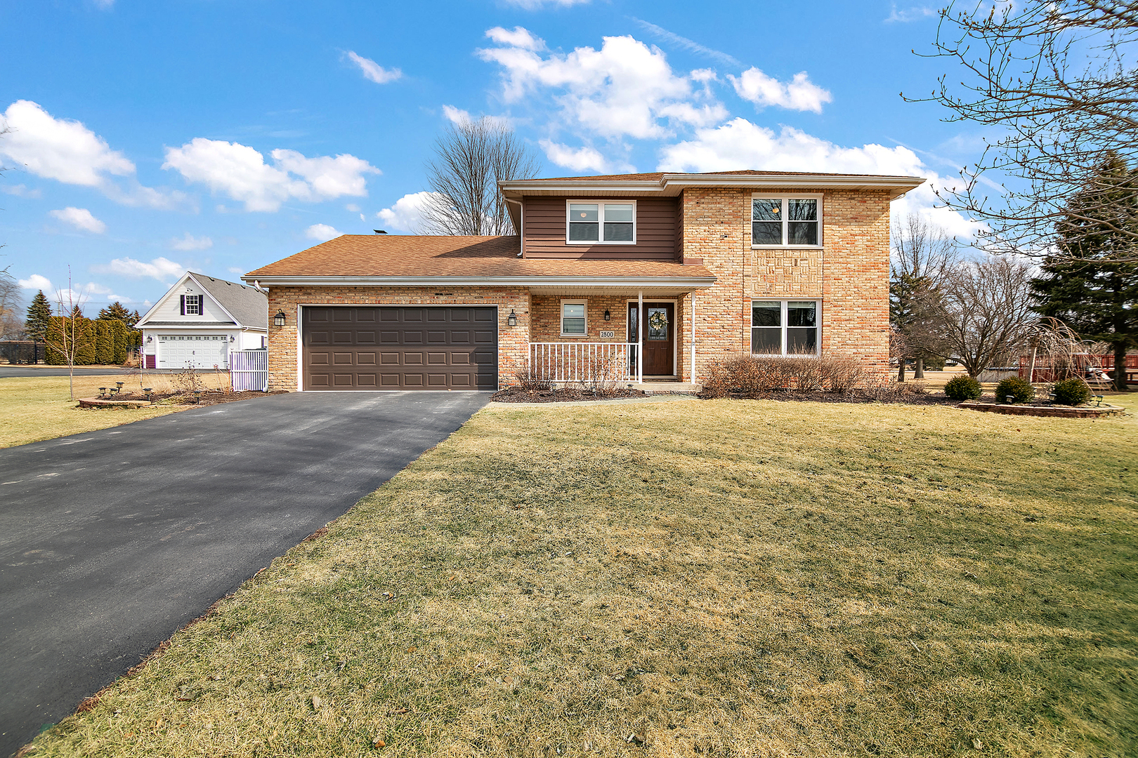 2800 Abbington Dr Property Photo