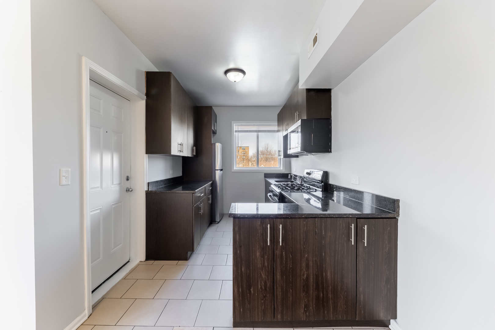 7626 S Drexel Street 2s Property Photo 4