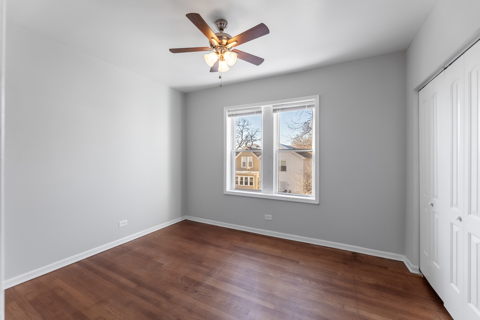 7626 S Drexel Street 2s Property Photo 9