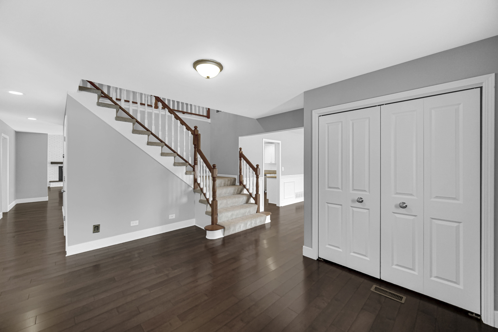 7225 Clarendon Hills Road Property Photo 3