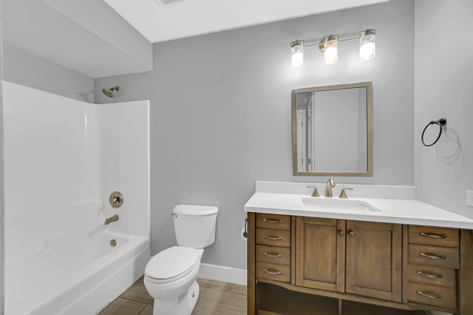 7225 Clarendon Hills Road Property Photo 14