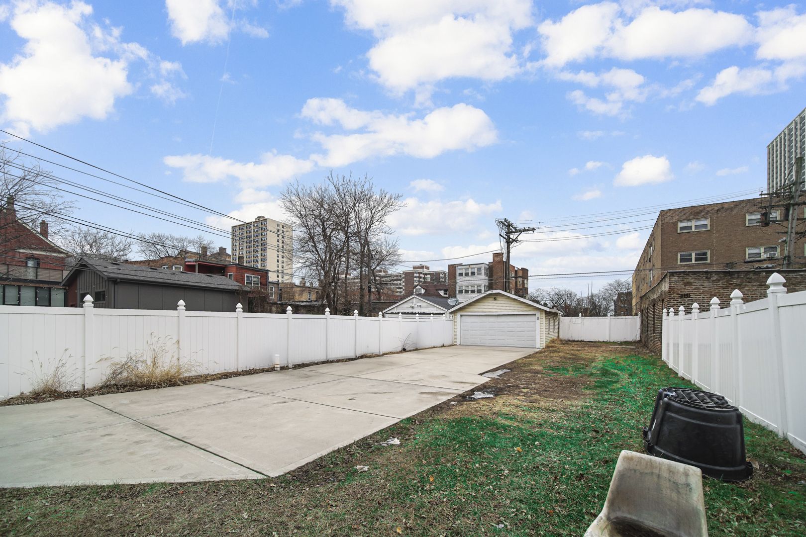 7419 S Coles Avenue Property Photo 27