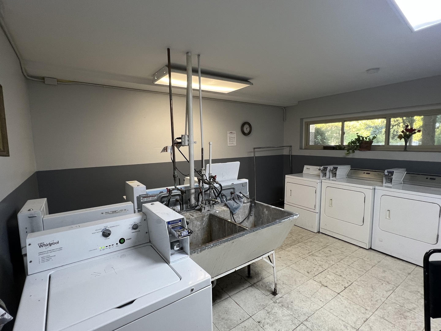 8644 Skokie Boulevard Property Photo 2