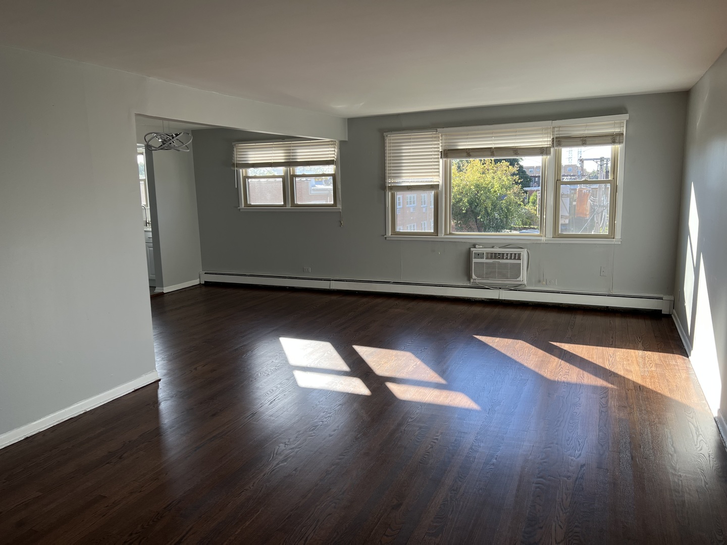 8644 Skokie Boulevard Property Photo 6