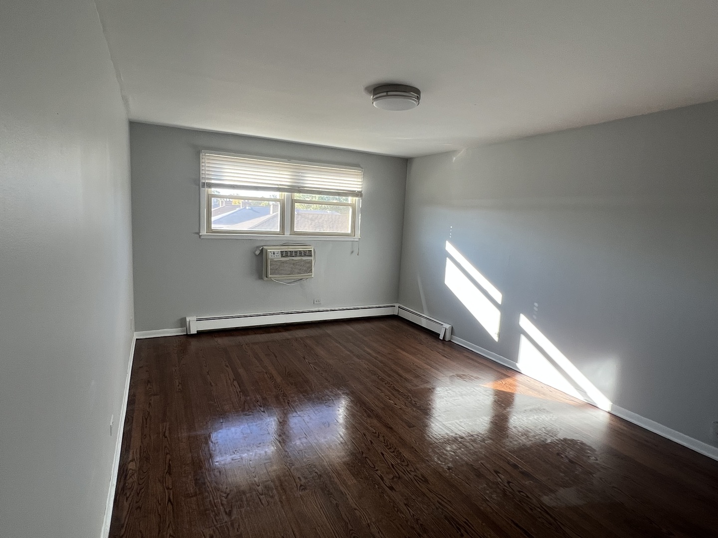 8644 Skokie Boulevard Property Photo 13