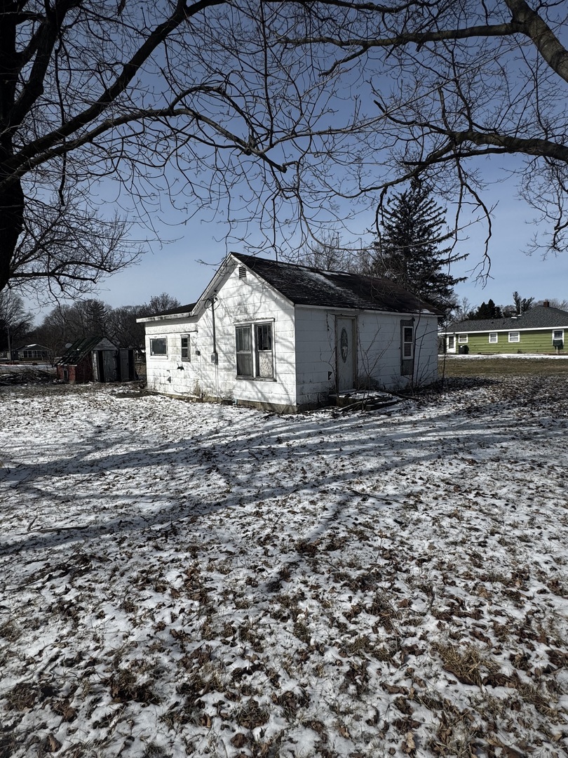 200 N Elm Street Property Photo 1