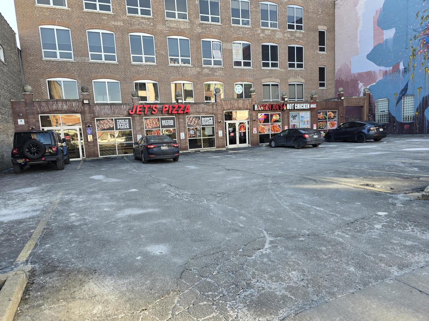 1811 W North Avenue Property Photo 3