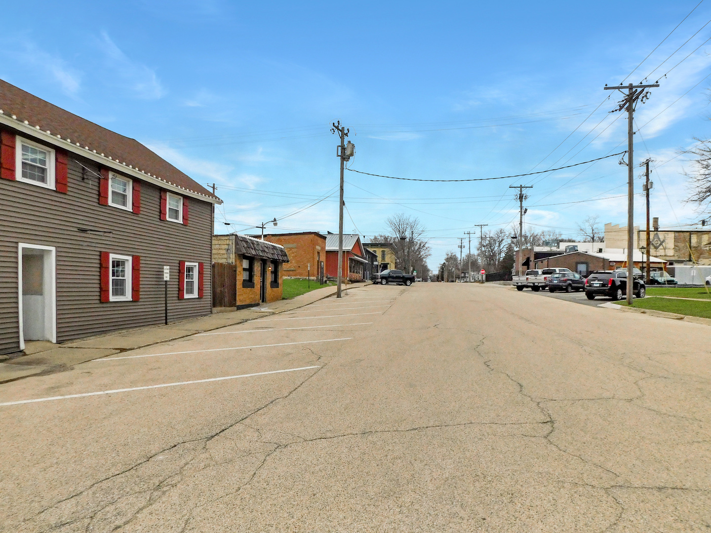 122 S Prairie Street Property Photo 4
