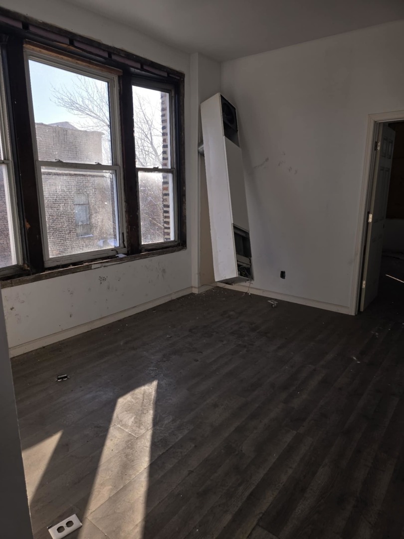 1621 S Lawndale Avenue Property Photo 5