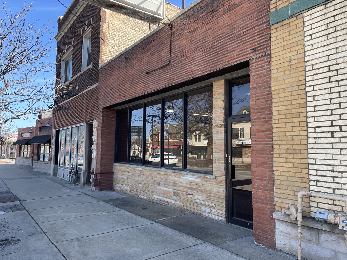 2041 W 95th Street Property Photo 2