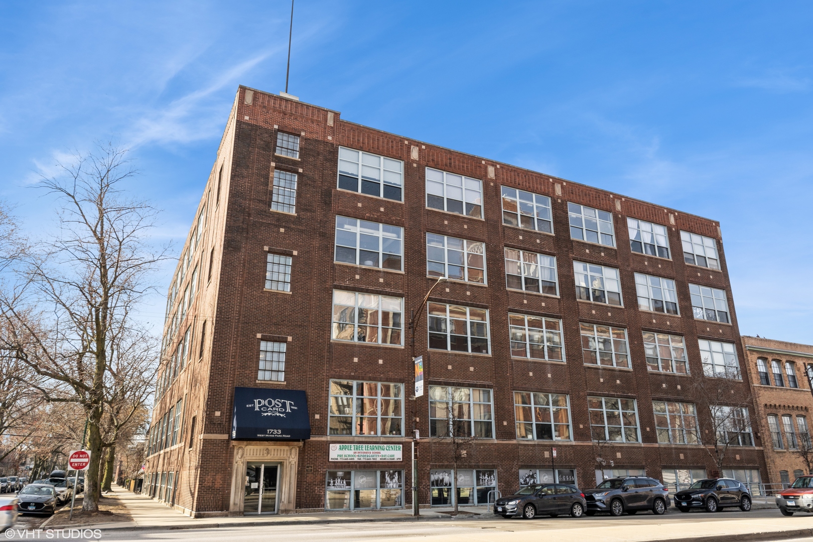 1733 W Irving Park Rd Property Photo