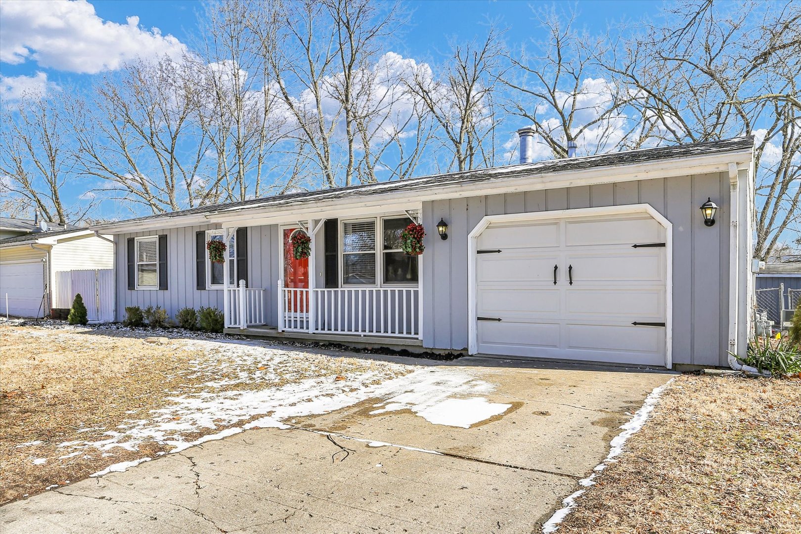 2409 Southwood Dr Property Photo