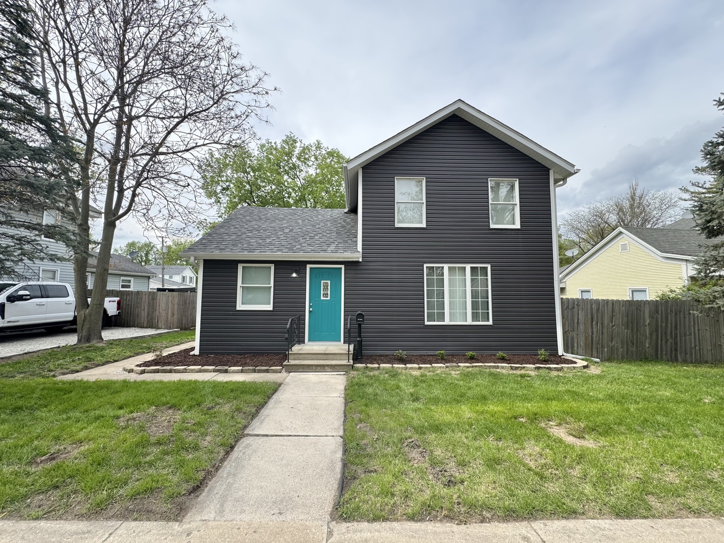614 E Baltimore Street Property Photo 1